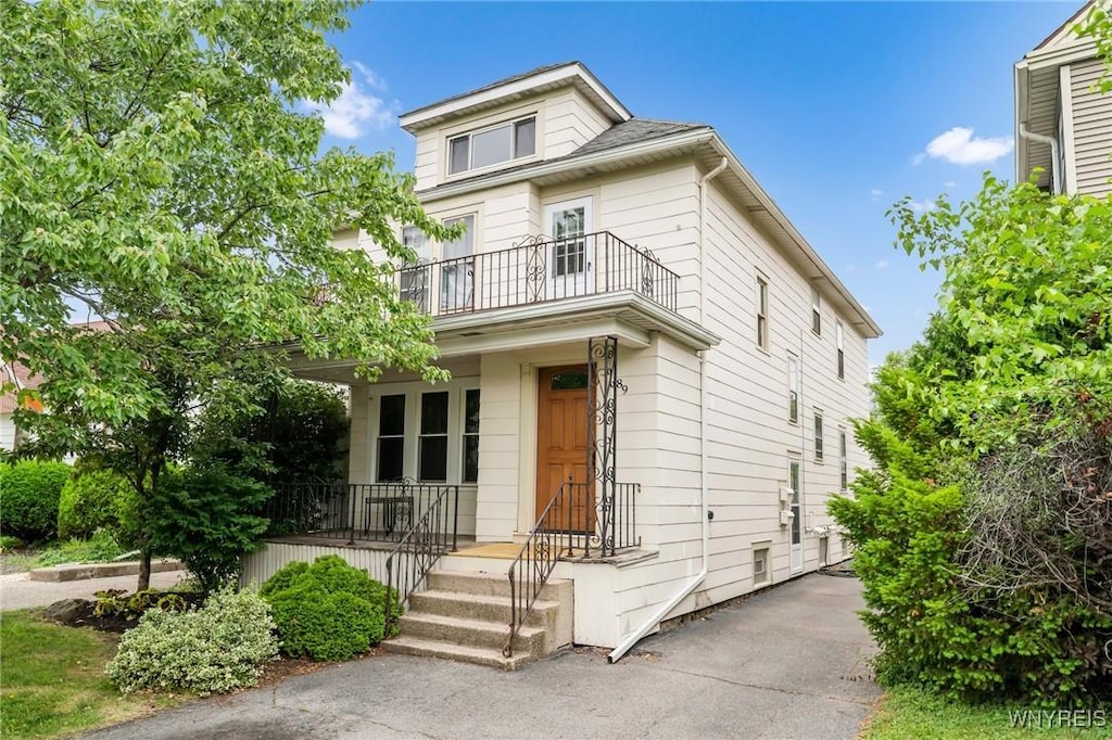 89 Tulane Rd, Tonawanda, NY 14217 - photo 1