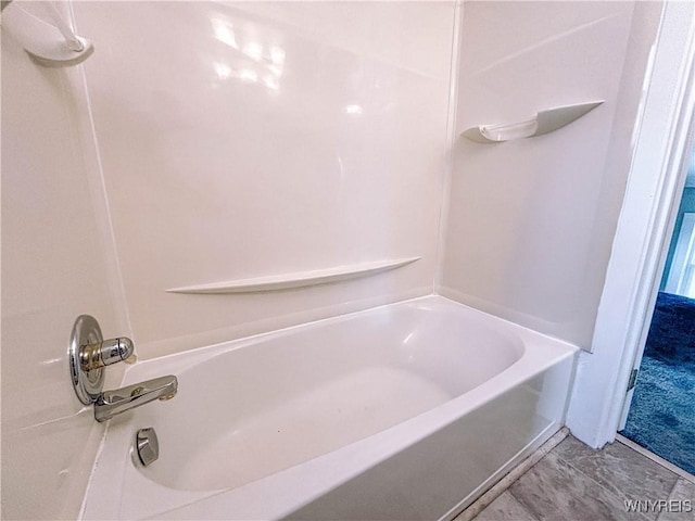 221 82nd St, Niagara Falls, NY 14304 - view of full bathroom