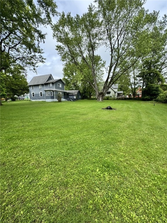 66 W Benton Ave, Port Allegany Boro, PA 16743 - view of green lawn
