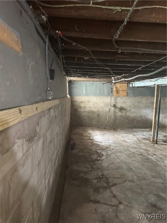 54 Decker St, Buffalo, NY 14215 - view of unfinished below grade area