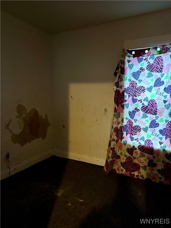 246 Cambridge Ave, Buffalo, NY 14215 - unfurnished room with baseboards