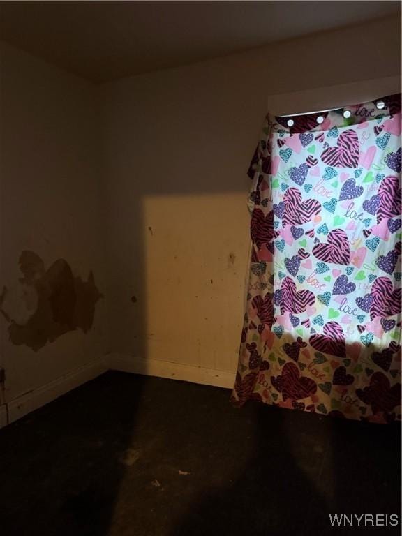 246 Cambridge Ave, Buffalo, NY 14215 - spare room with baseboards
