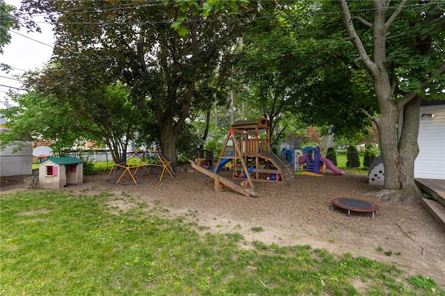 387 Brandon Rd, Irondequoit, NY 14622 - view of jungle gym featuring a fenced backyard