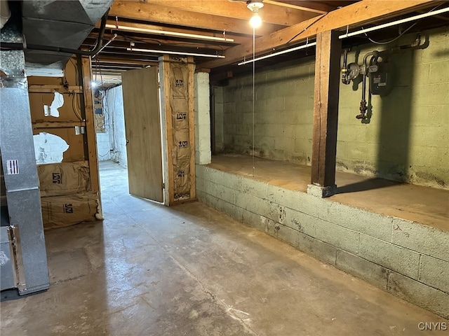 504 Allen Rd, Clay, NY 13212 - unfinished below grade area featuring gas meter