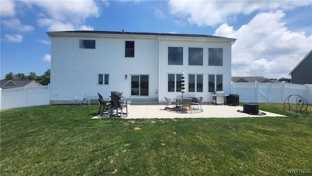 5472 Sycamore Ln, Hamburg, NY 14075 - rear view of property featuring a fenced backyard and a patio