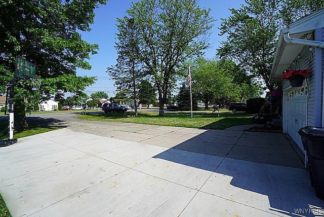 3042 Baseline Rd, Grand Island, NY 14072 - view of patio / terrace with driveway