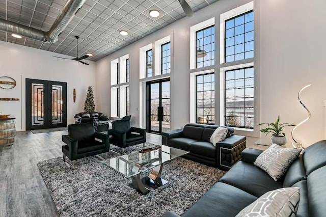 11059 Gold Seal Way, Urbana, NY 14840 - community lobby featuring a towering ceiling