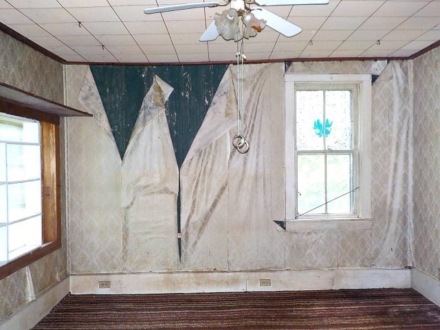 1140 N Main St, Arcadia, NY 14513 - empty room with a ceiling fan