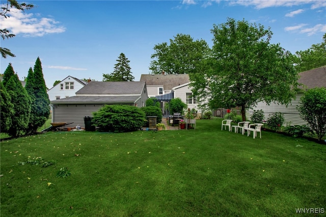 87 Pasadena Pl, Amherst, NY 14221 - view of grassy yard