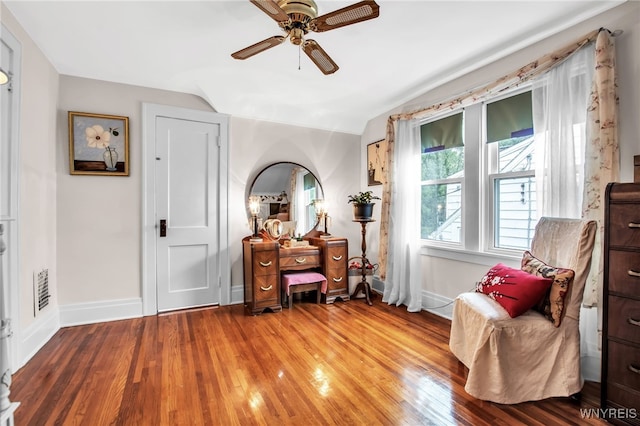 87 Pasadena Pl, Amherst, NY 14221 - living area featuring ceiling fan, wood finished floors, and vaulted ceiling