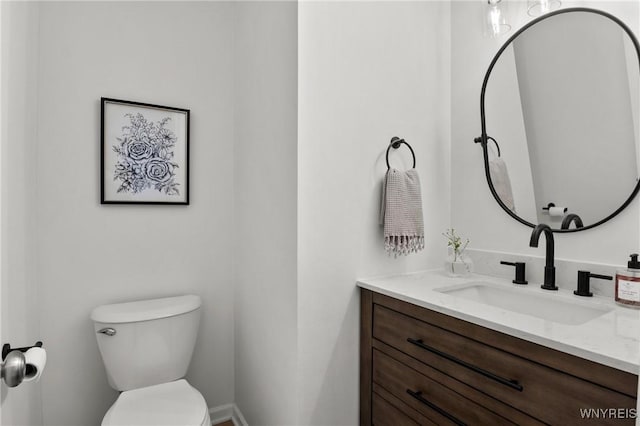 13 Thames Ct, Amherst, NY 14221 - half bath featuring toilet and vanity