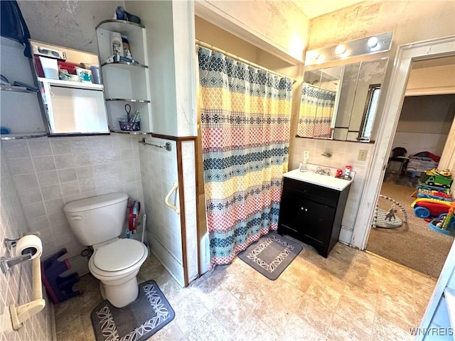 914 S Main St, Shelby, NY 14103 - full bathroom with tile walls, vanity, and a shower with shower curtain