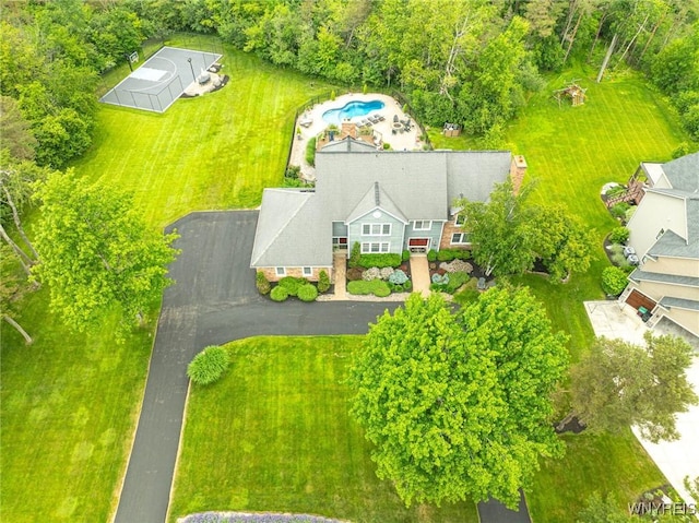 135 Fox Meadow Ln, Orchard Park, NY 14127 - view of subject property featuring a pool area