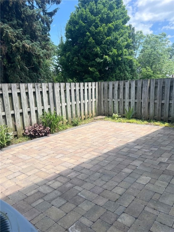63 Springwood Dr, Webster, NY 14580 - photo 18