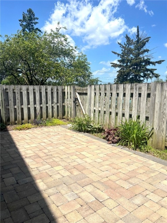 63 Springwood Dr, Webster, NY 14580 - photo 17
