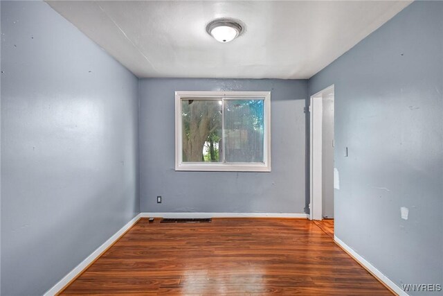 77 Bennett Vlg, Buffalo, NY 14214 - photo 12