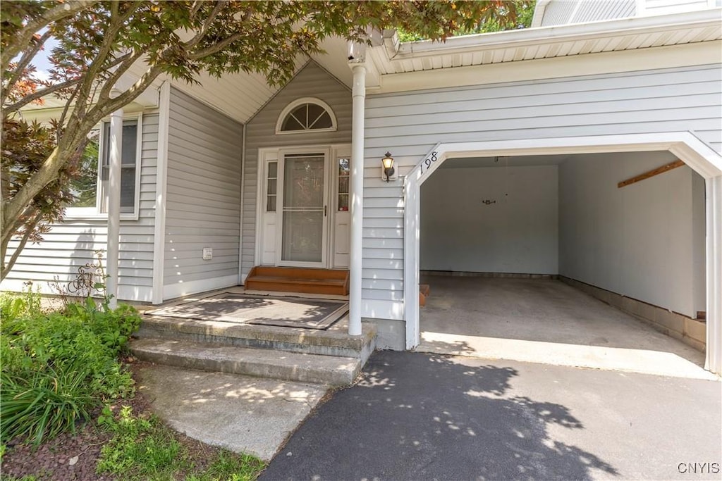 198 Timber Wolf Cir, Geddes, NY 13209 - photo 1