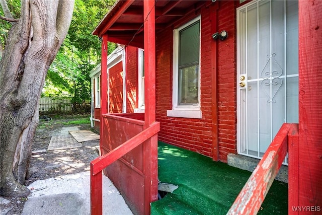 152 Mulberry St, Buffalo, NY 14204 - property entrance