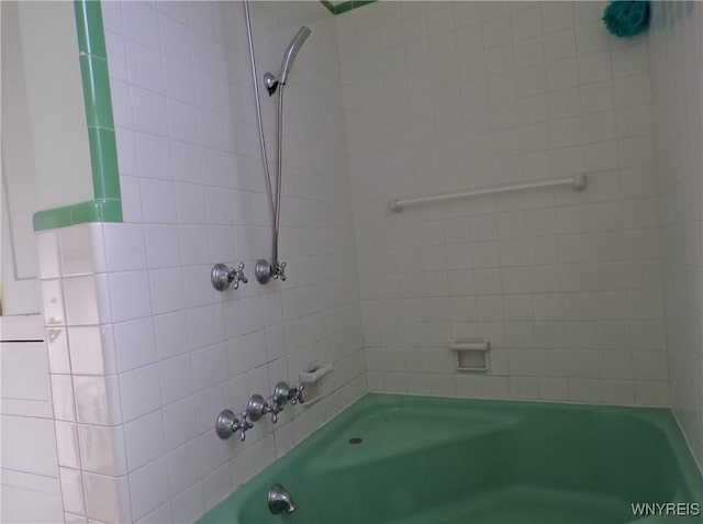 315 Laurens St, Olean-City, NY 14760 - full bathroom featuring shower / washtub combination