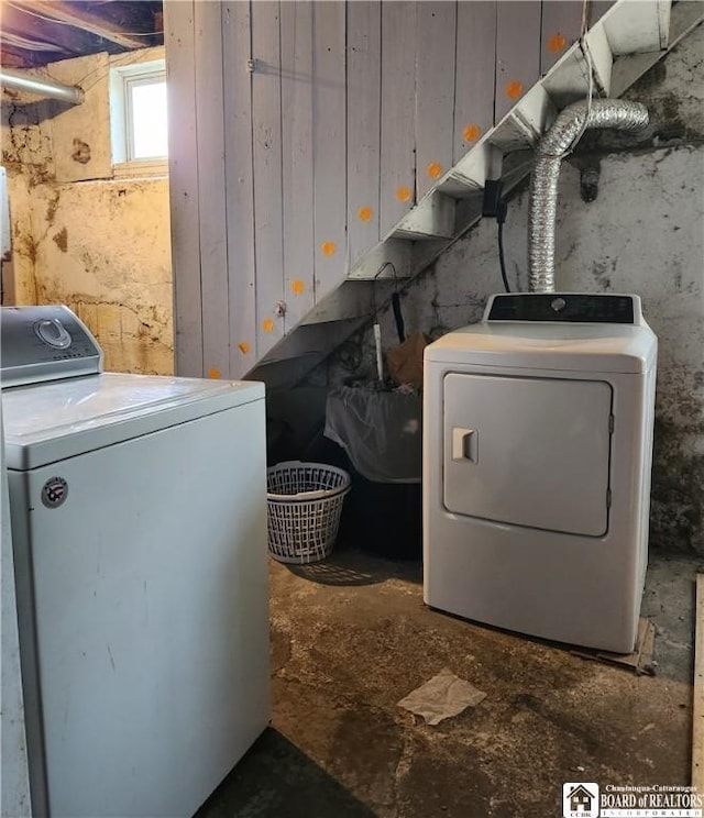 296 Falconer St, Jamestown, NY 14701 - laundry area with washer and dryer