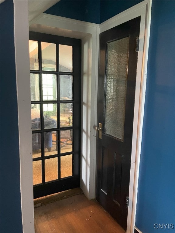 11159 State Route 34, Cato, NY 13033 - entryway with wood finished floors