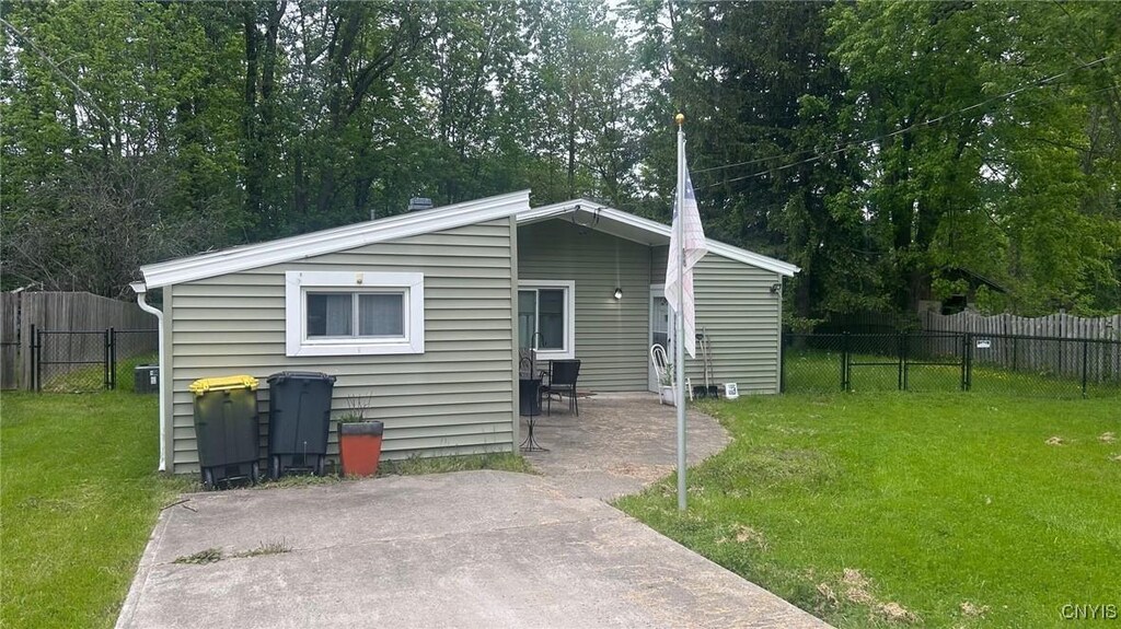 3099 Hope Pl, Lysander, NY 13027 - view of outbuilding