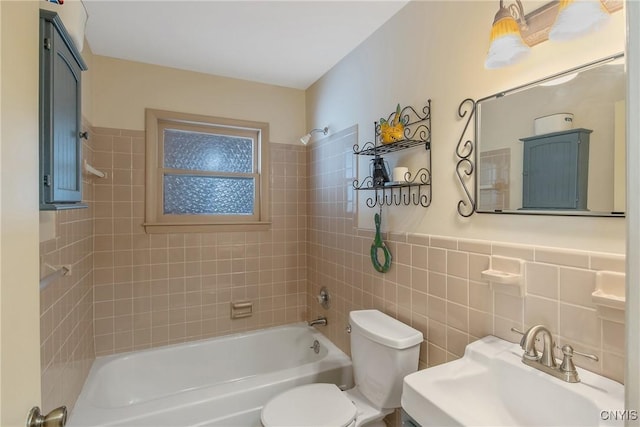 4853 Enders Rd, Manlius, NY 13104 - full bath with shower / tub combination and tile walls