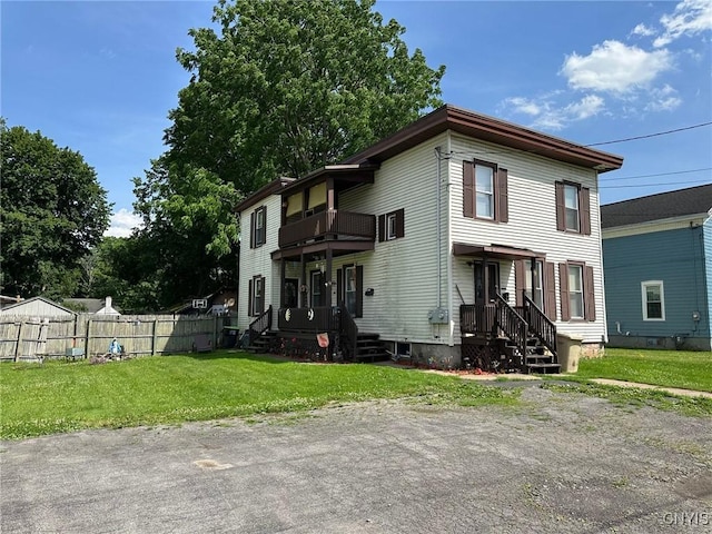 9 Elm St, German Flatts, NY 13357 - view of front of house with a balcony
