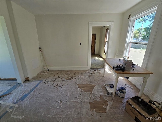 273 Purdy St, Buffalo, NY 14208 - spare room with baseboards