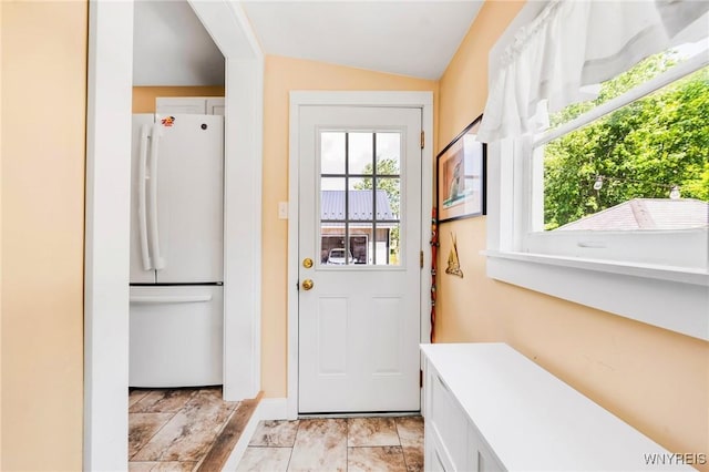 3121 Maple Rd, Wilson, NY 14108 - entryway with lofted ceiling
