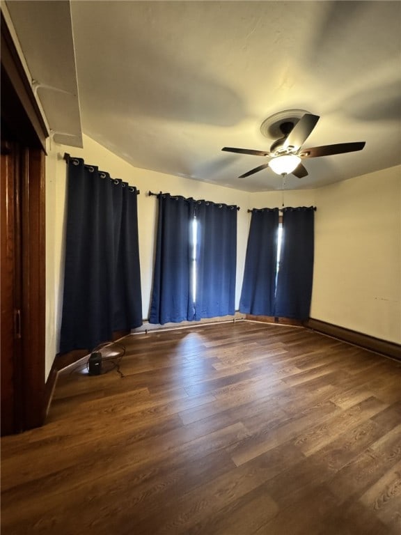 519 N Elk Ave, Kane Boro, PA 16735 - unfurnished room featuring wood finished floors and a ceiling fan
