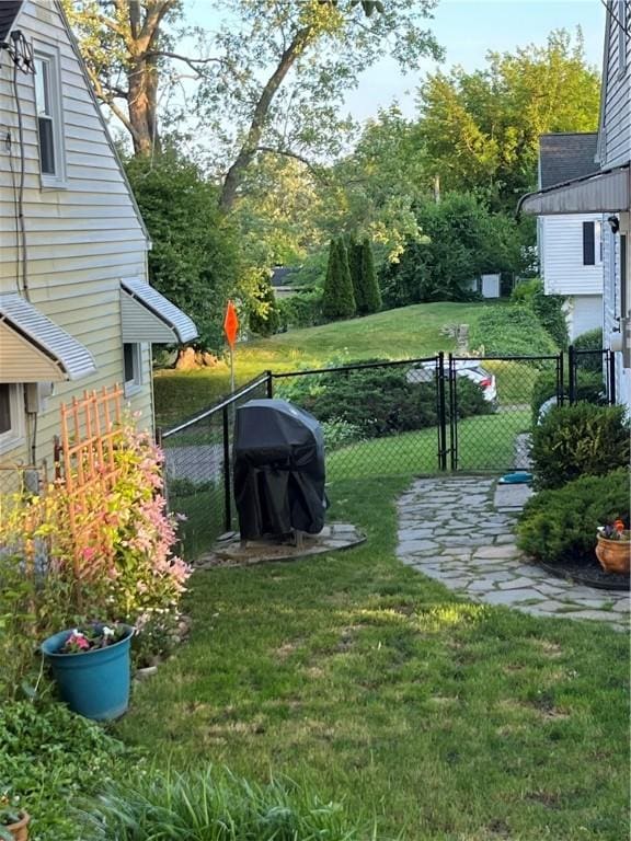 584 Falstaff Rd, Irondequoit, NY 14609 - view of yard with a gate