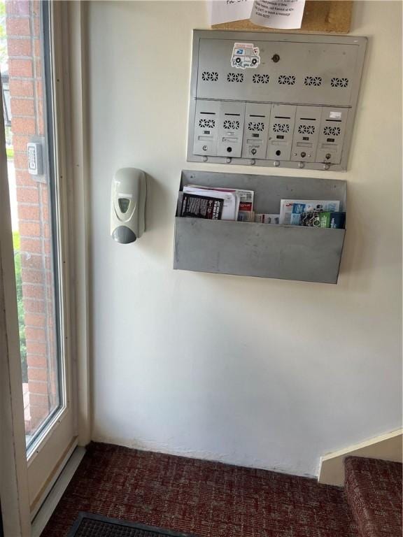 2432 E Ave Unit B, Brighton, NY 14610 - detailed view of mail area
