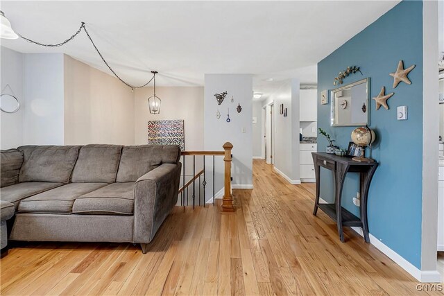8010 Casilina Dr, Clay, NY 13041 - photo 10