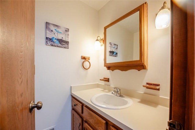 112 Pin Oak Ln, Irondequoit, NY 14622 - bathroom with vanity