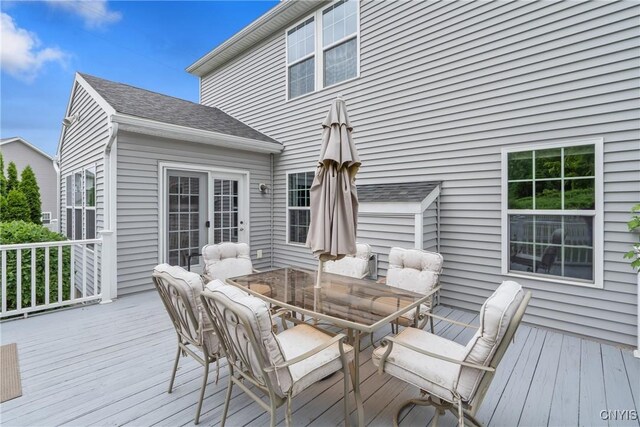 117 Shaker Hts, Camillus, NY 13031 - deck featuring outdoor dining space