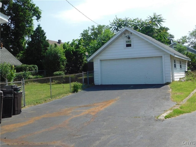 205 Shotwell Park Unit 100, Syracuse, NY 13206 - view of detached garage