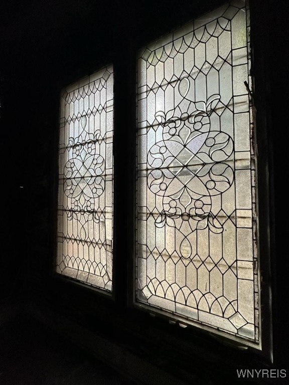 192 Bidwell Pkwy, Buffalo, NY 14222 - detailed view of a gate
