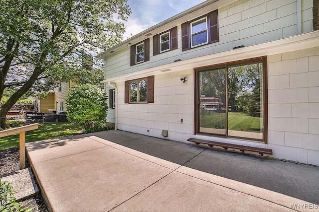 79 Pin Oak Cir, Grand Island, NY 14072 - entrance to property with a patio