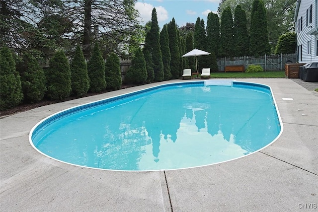 105 Maple Dr, Dewitt, NY 13066 - view of swimming pool featuring a fenced backyard