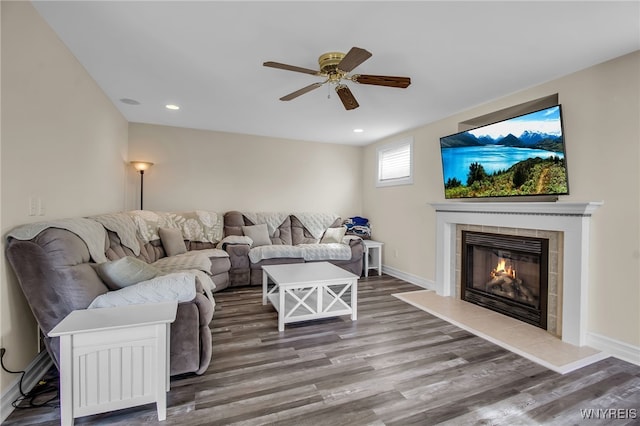 3866 Stone Ridge Rd, Wheatfield, NY 14120 - living area featuring wood finished floors, ceiling fan, recessed lighting, and a fireplace
