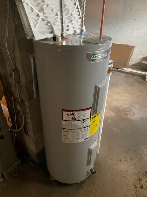 508 Baylor Rd, Elmira-City, NY 14904 - utility room with electric water heater