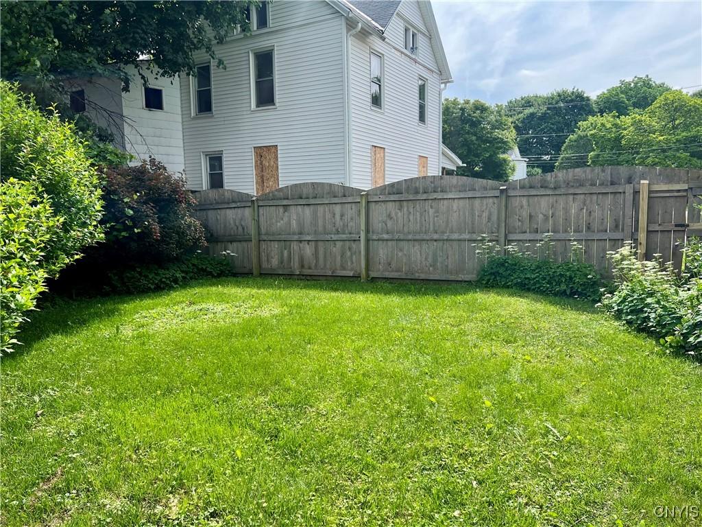 22-24 N Fulton St, Auburn, NY 13021 - view of yard