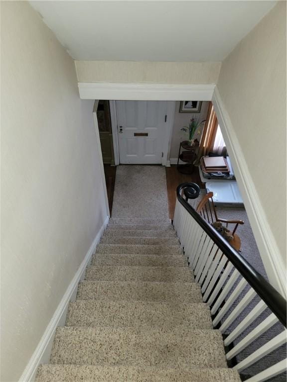25 Francis Ave, Norwich, NY 13815 - stairway with arched walkways and baseboards