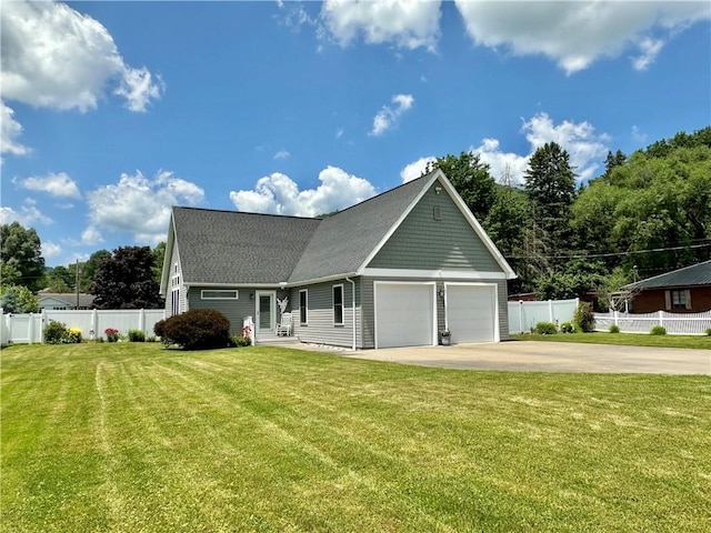 187 Seaward Ave, Bradford-City, PA 16701 - view of front facade with concrete driveway and a garage