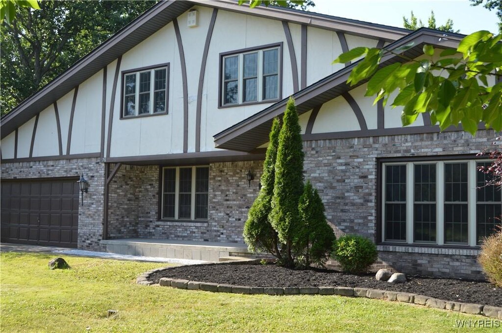 76 Obrien Dr, Lockport City, NY 14094 - photo 1