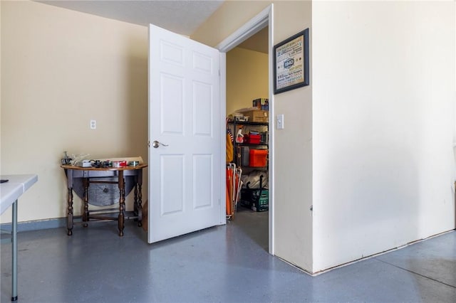 246 Maryview Dr, Penfield, NY 14580 - corridor featuring concrete floors