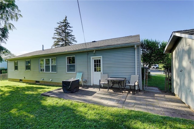 85 Campfire Rd N, Henrietta, NY 14467 - back of property with a patio