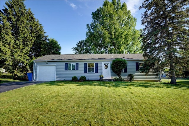 85 Campfire Rd N, Henrietta, NY 14467 - ranch-style home featuring an attached garage, asphalt driveway, and a front yard