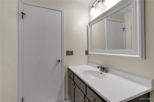 335 S Cayuga Rd Unit B, Amherst, NY 14221 - bathroom featuring vanity and ornamental molding